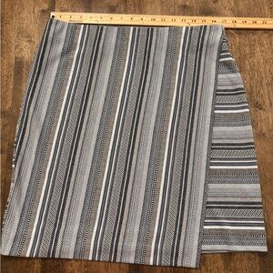 J. Jill Faux Wrap Stretch Skirt size Medium